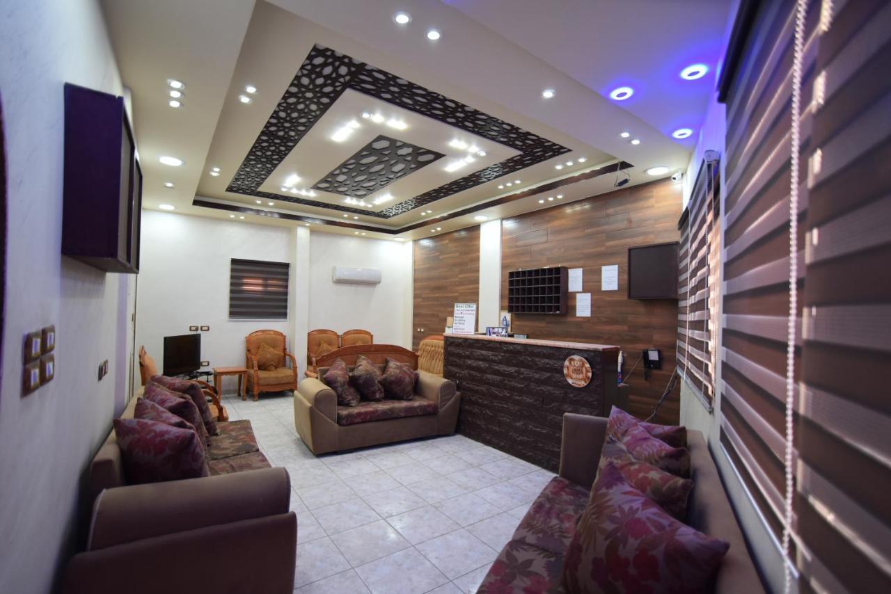 Petra Boxtel Hostel Wadi Musa Exterior photo